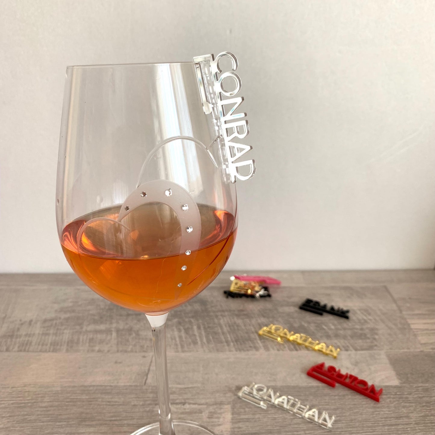 Custom Wine Glass Charms – Personalized Name Tags for Drinks – Laser Cut Place Cards – Cocktail & Wedding Drink Markers