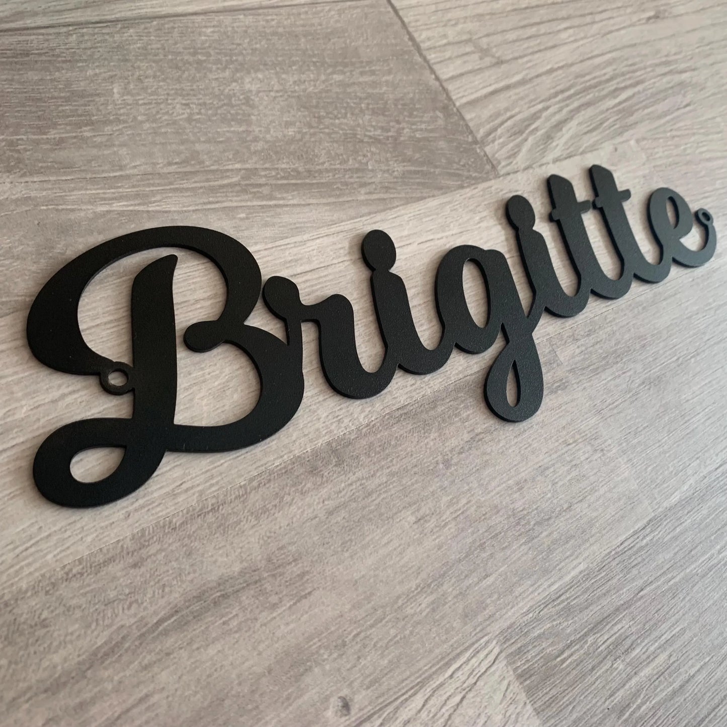 Custom Metal Script Word Sign – Personalized Laser Cut Metal Name for Wall Decor, Nursery, Gifts, or Door Plaque – Modern Steel Lettering