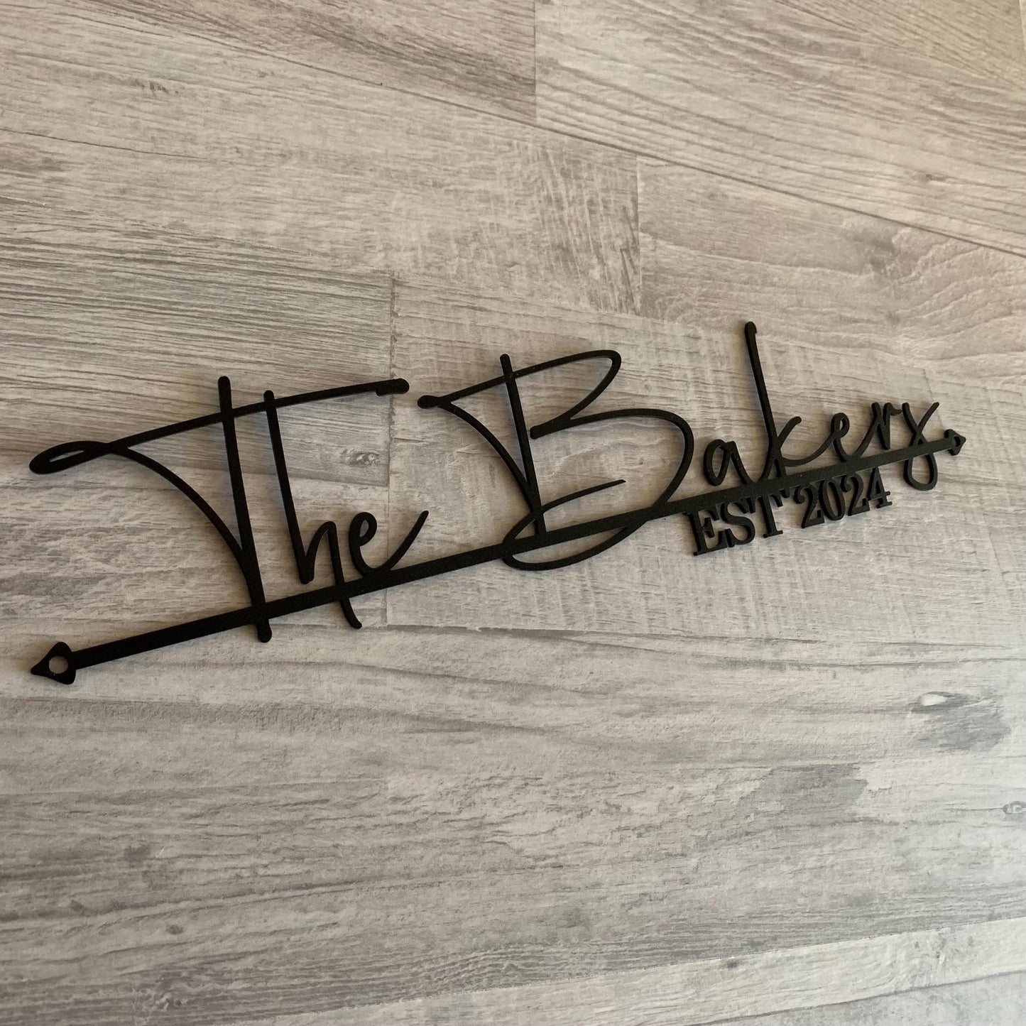 Custom Family Name Sign – Personalized Wedding or Housewarming Gift – Last Name Metal Sign – Wall Art with Established Date