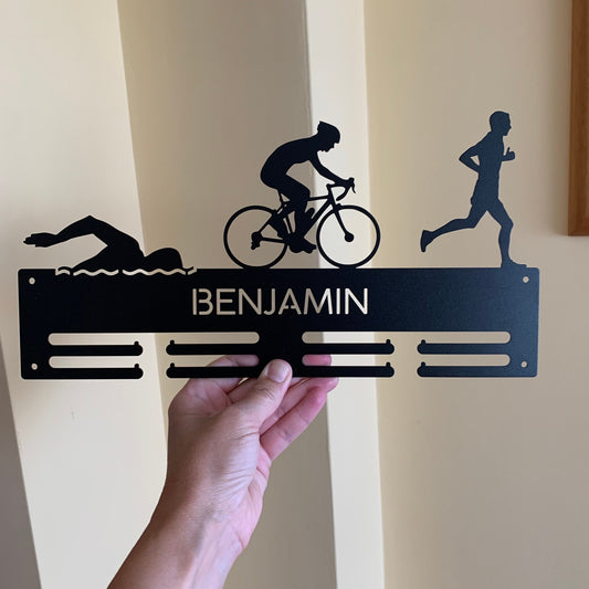 Custom Triathlon Medal & Bib Holder – Personalized Metal Rack with Swim‑Bike‑Run Silhouettes
