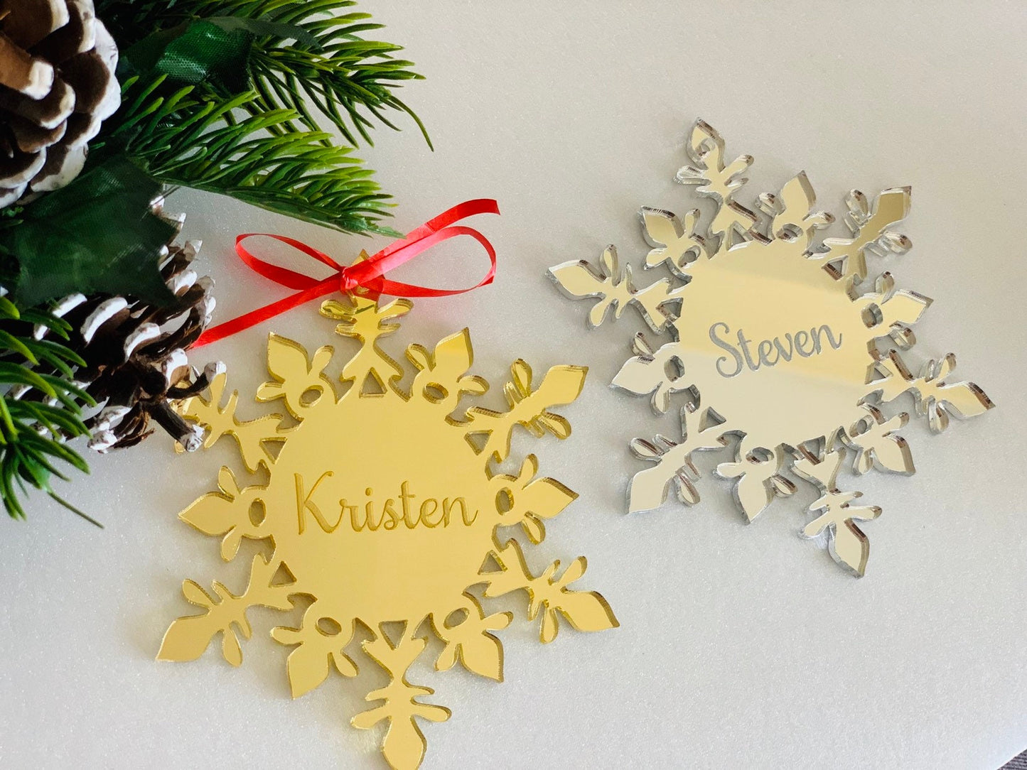 Personalized Mirror Acrylic Snowflake Ornament – Custom Engraved Name Christmas Tree Decoration – Hanging Crystal-Style Keepsake – Holiday Place Card