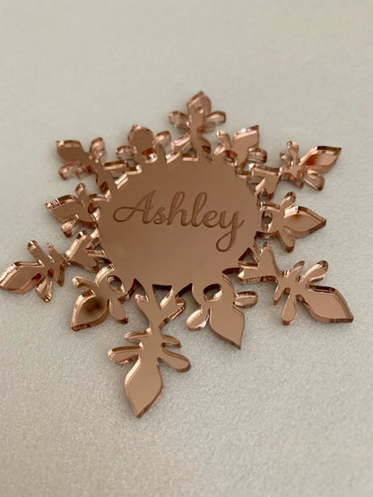 Personalized Mirror Acrylic Snowflake Ornament – Custom Engraved Name Christmas Tree Decoration – Hanging Crystal-Style Keepsake – Holiday Place Card