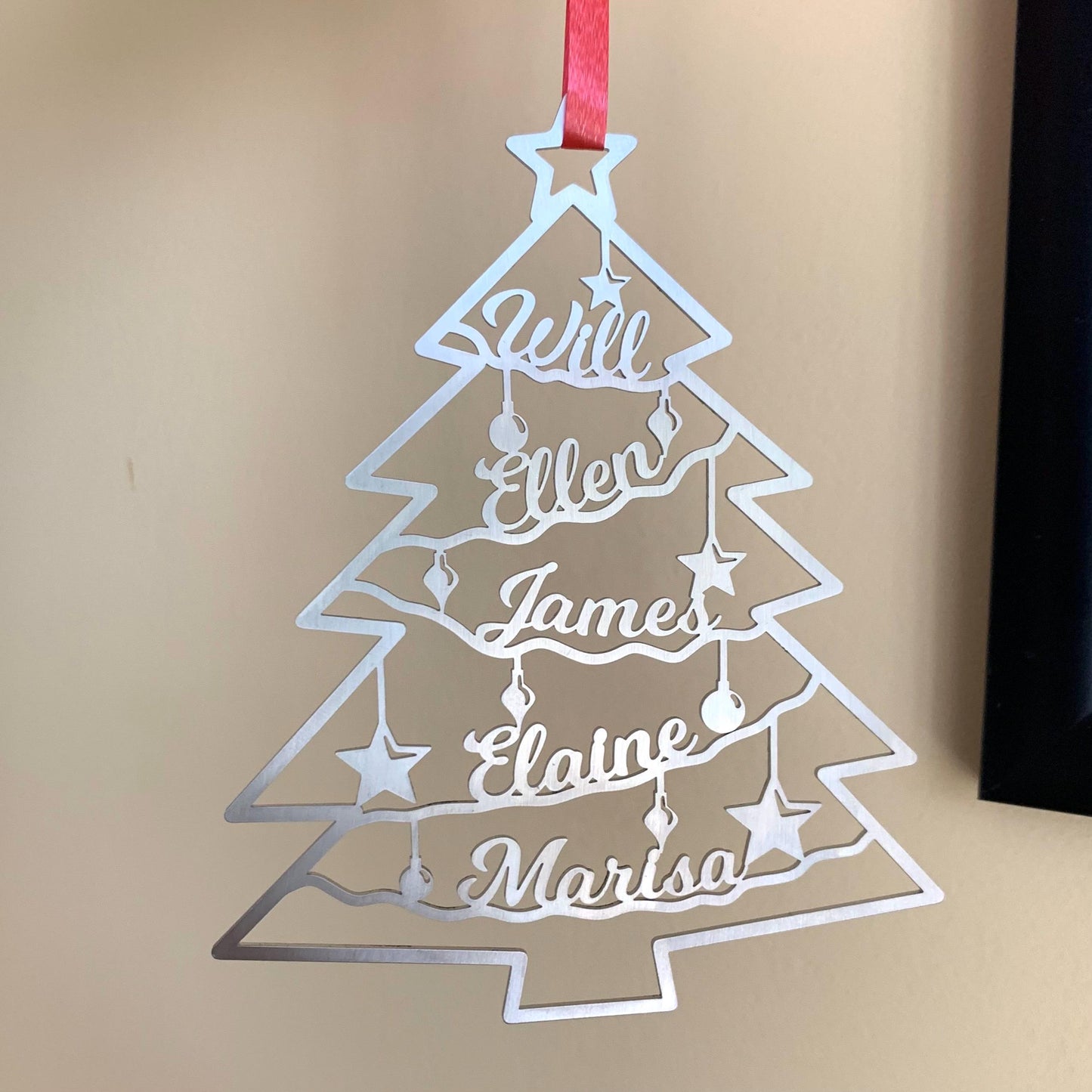 Personalized Christmas Tree Ornaments with Custom Family Names, Unique Holiday Gifts, Family Christmas Ornament, Xmas 2025 Handmade Ornament