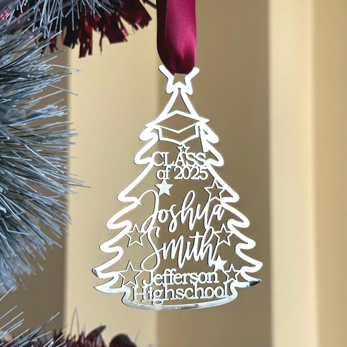 Custom Graduation Christmas Ornament - Personalized Name & College, Class of 2025 / 2026